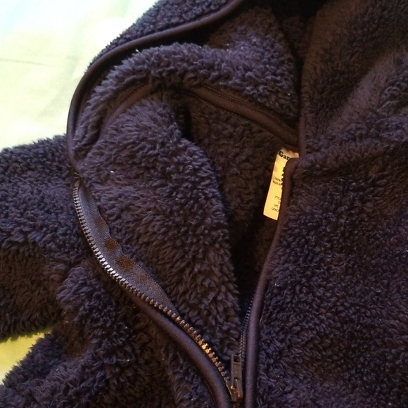 🧒 fuzzy jacket - Picture 4 of 4